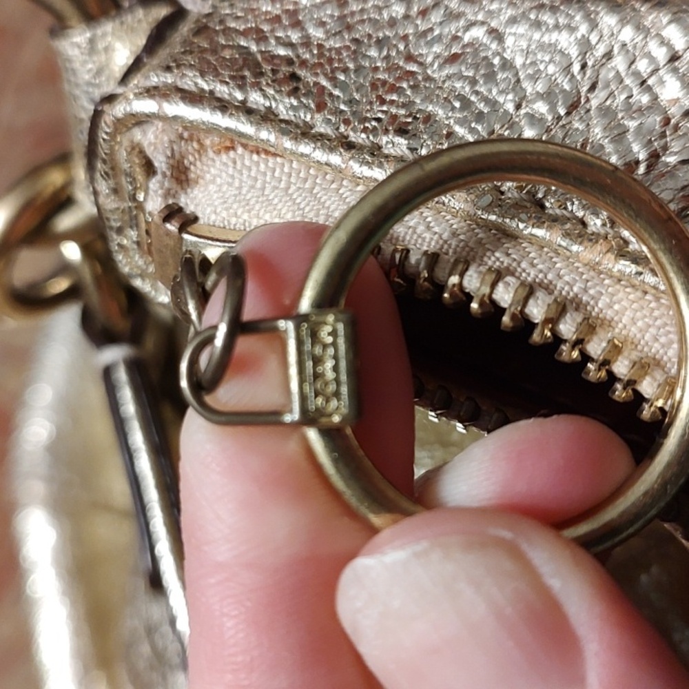 Coach Poppy Jazzy Rare gold Crossbody Bag 20384E Great Condition - Picture 4 of 16